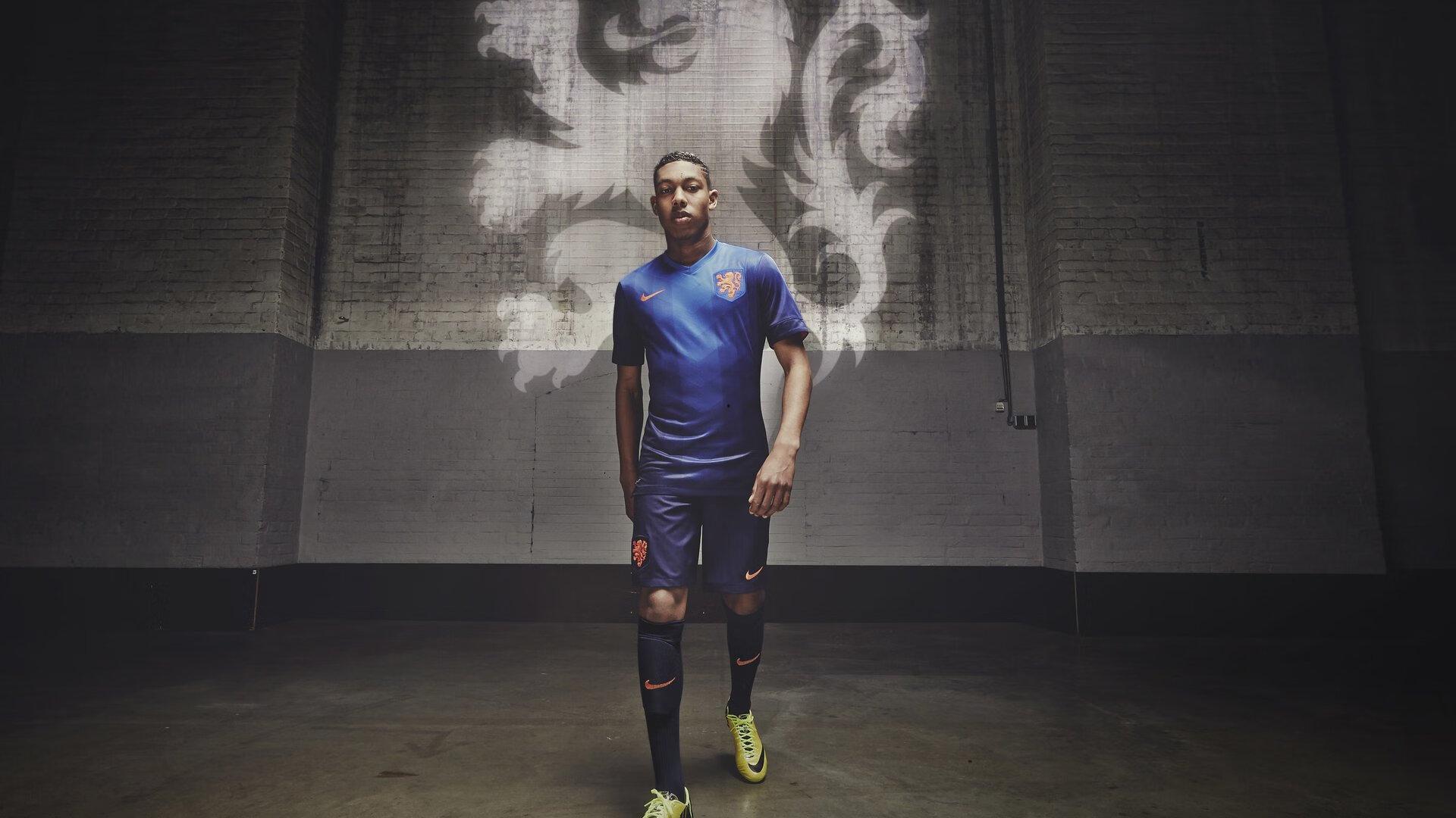 颠覆传统！那个男人引领乒乓训练革命，AI与全息投影成新搭档